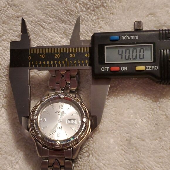 RELIC Wet ZR11450 Silver 40mm Analog Men's Watch ZR 11450 New Battery Wristwatch - Picture 8 of 8